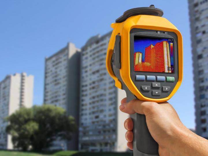 Quelles sont les applications pratiques de la thermographie dans la construction durable ? Montréal